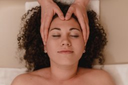 Aromaterapeutická olejová masáž